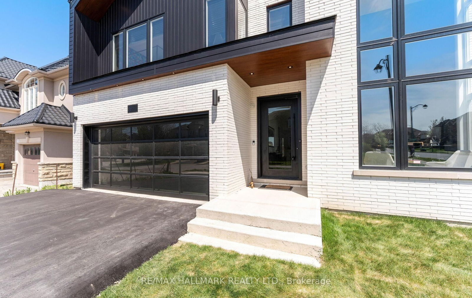 Detached House for sale at 88 Cosford Street, Aurora, Bayview Northeast, L4G 0G6 - MLS: N12165631
