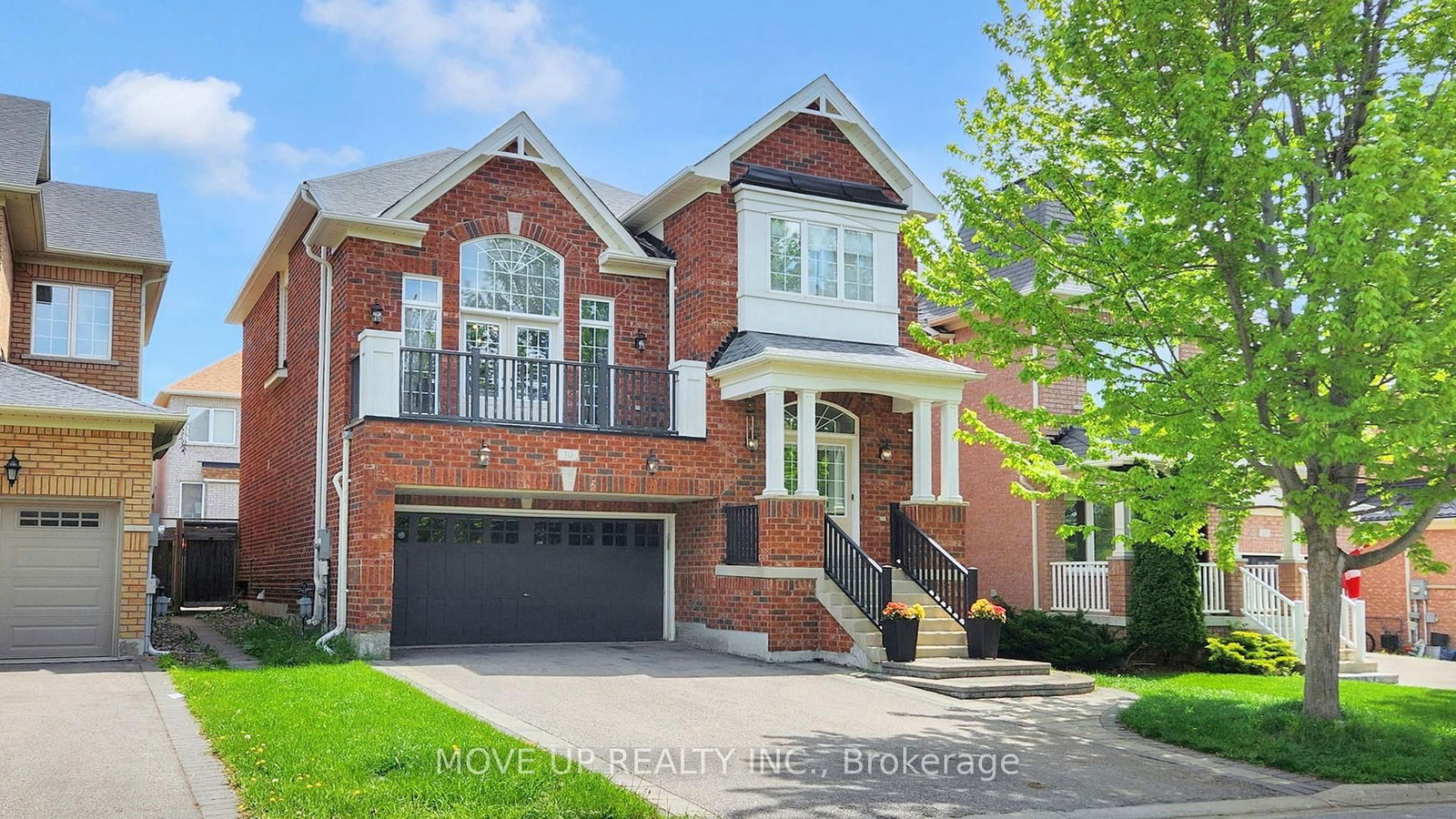 Detached House for sale at 30 Hoppington Avenue, Whitchurch-Stouffville, Stouffville, L4A 0K7 - MLS: N12165692