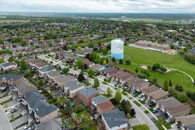 21 Breeze Dr, Bradford West Gwillimbury - Bradford image-0-4