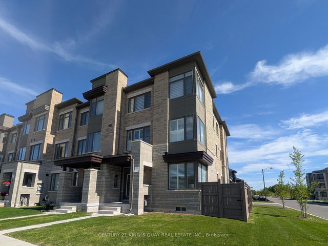25 McCague Avenue
