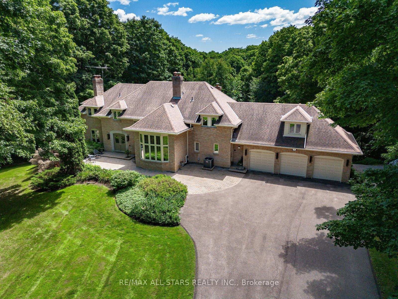 Detached House for sale at 15 Skyridge Court, Whitchurch-Stouffville, Rural Whitchurch-Stouffville, L4A 2C4 - MLS: N12166032