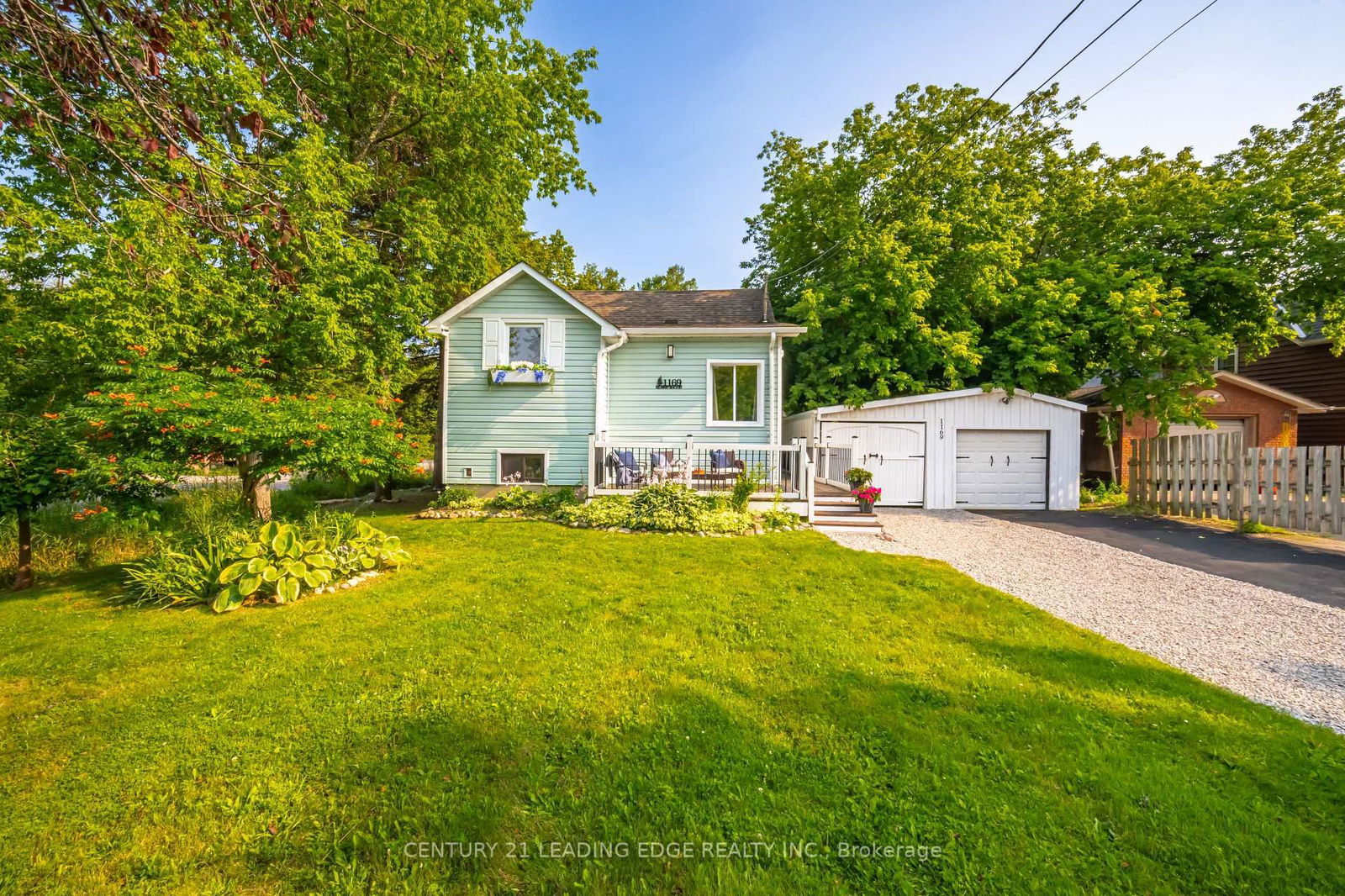 Detached House for sale at 1169 Killarney Beach Road, Innisfil, Rural Innisfil, L0L 1W0 - MLS: N12166131