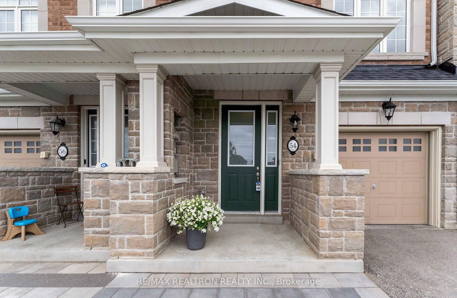 Townhouse for sale at 54 Selby Crescent, Bradford West Gwillimbury, Bradford, L3Z 0V3 - MLS: N12166133