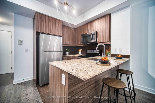 515 - 9201 Yonge Street