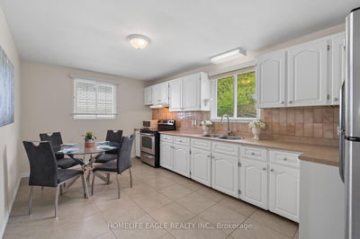 135 Luxury Ave, Bradford West Gwillimbury - Bradford image-0-3