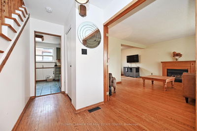 940 Wildwood Dr, Newmarket - Gorham-College Manor image-0-2