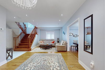 805 Stonehaven Ave, Newmarket - Stonehaven-Wyndham image-0-4