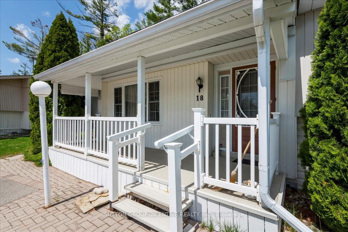 Detached House for sale at 18 Riverview Circle, Innisfil, Rural Innisfil, L9S 1M2 - MLS: N12167957