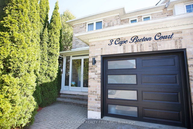 3 Cape Breton Court