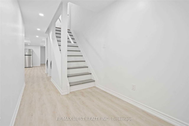 Lower - 58 Keystar Court