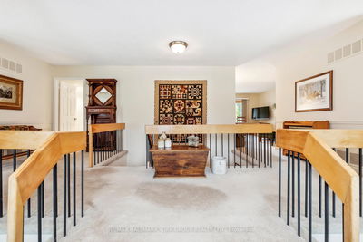 1 Kingscross Dr, King - King City image-0-4