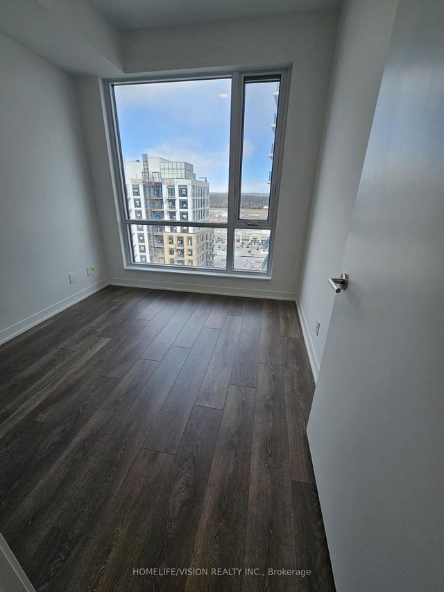 1214 - 7950 Bathurst Street