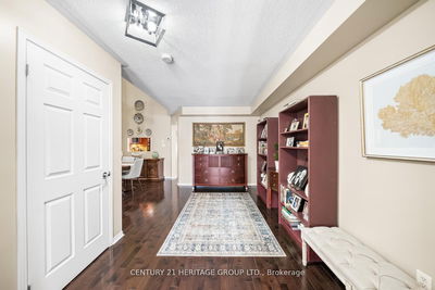 281 Penndutch Circ, Whitchurch-Stouffville - Stouffville image-0-2