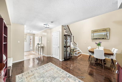 281 Penndutch Circ, Whitchurch-Stouffville - Stouffville image-0-4