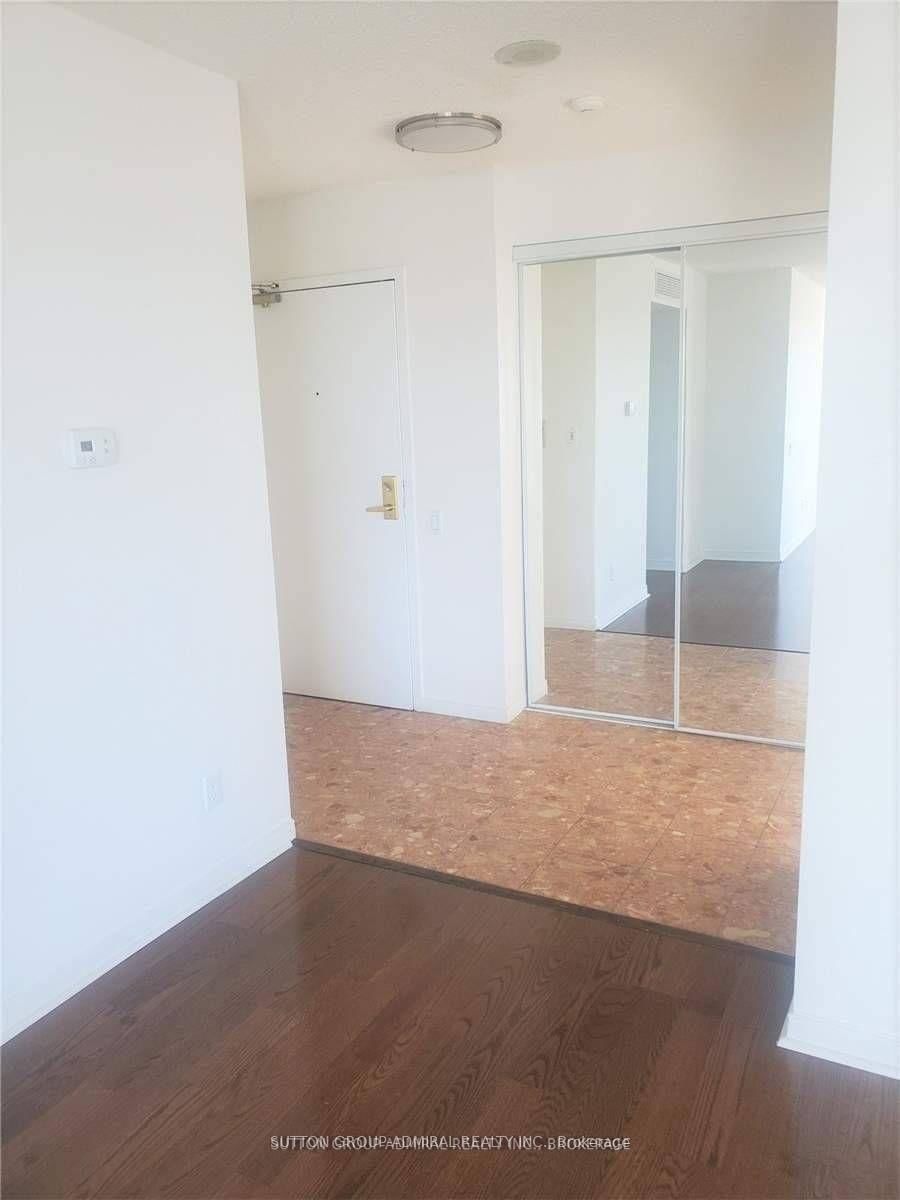 Condo for lease at 612-5 Emerald Lane, Vaughan, Ontario, L4J 8P7 - Crestwood-Springfarm-Yorkhill - MLS: N12170607