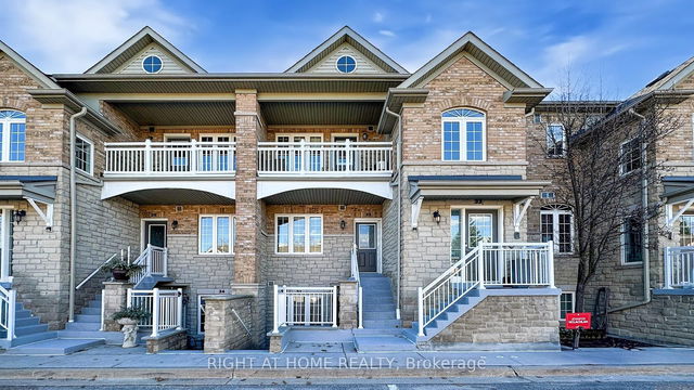 32 - 520 Silken Laumann Drive