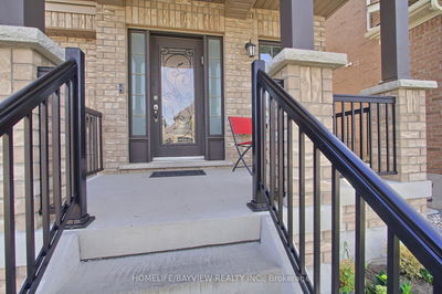 17 Milby Cres, Bradford West Gwillimbury - Bradford image-0-4