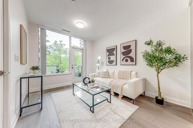 #116, - 28 UPTOWN Drive