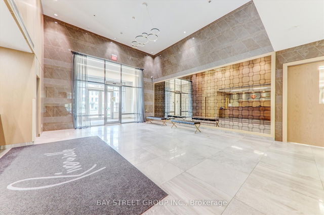 #116, - 28 UPTOWN Drive