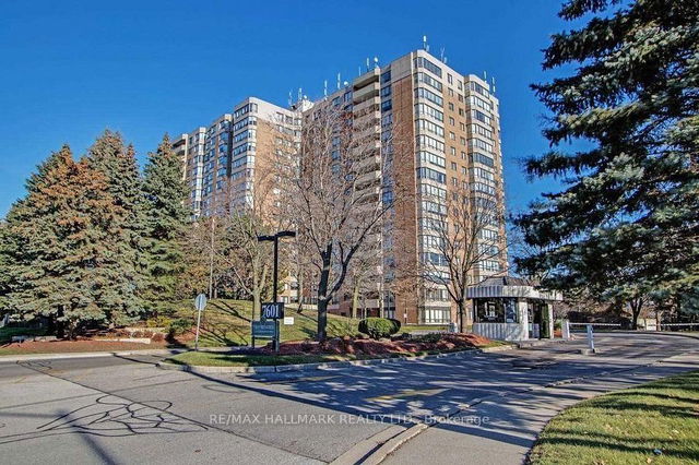 912 - 7601 Bathurst Street