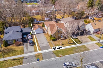54 Lloyd St, Whitchurch-Stouffville - Stouffville