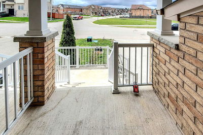 105 Matthewson Ave, Bradford West Gwillimbury - Rural Bradford West Gwillimbury image-0-4