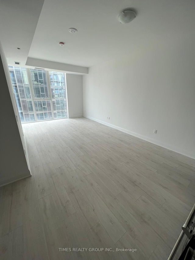 1309W - 10 Gatineau Drive