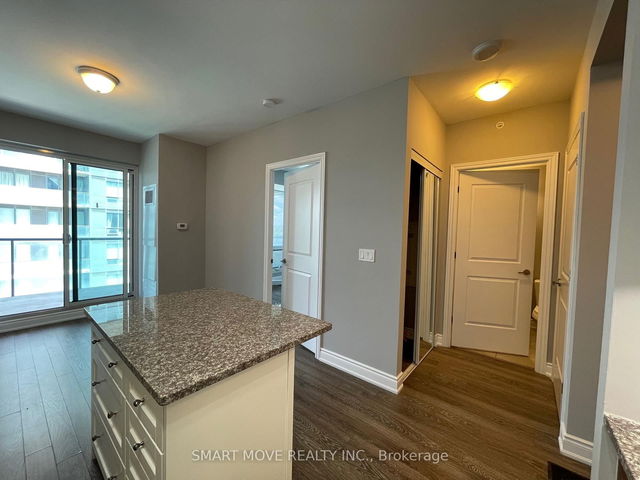 803 - 9088 Yonge Street