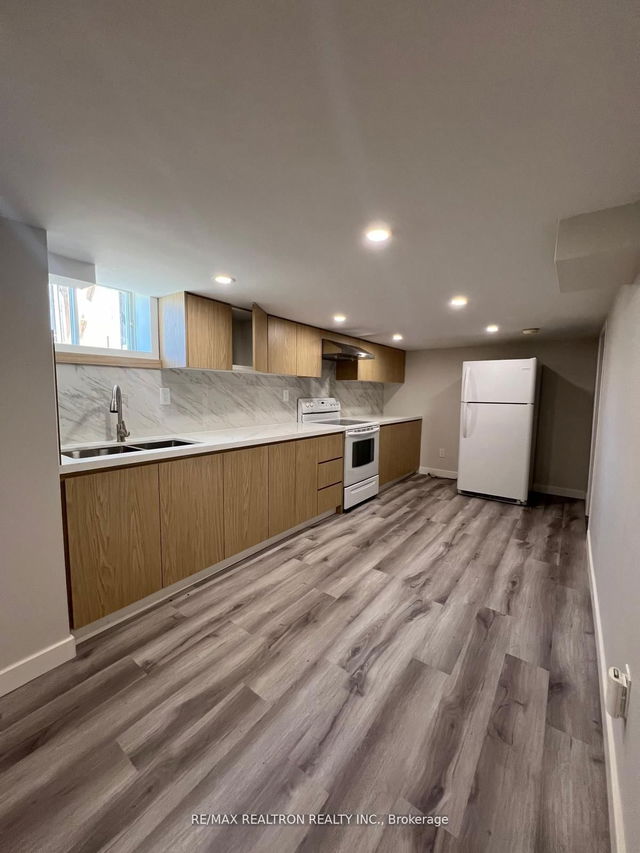 267 Demaine Crescent