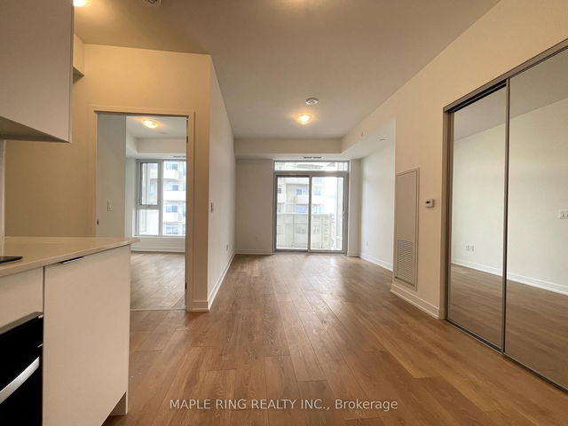 1301 - 474 Caldari Road