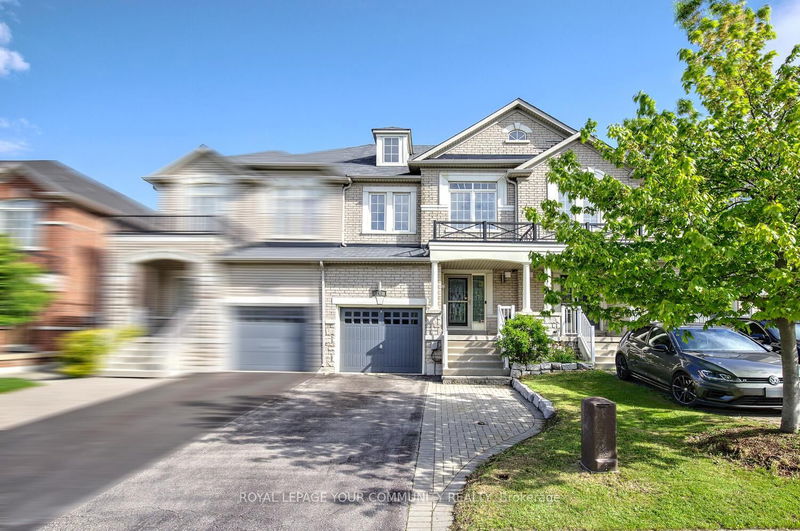 home for sale on 148 Lauderdale Drive