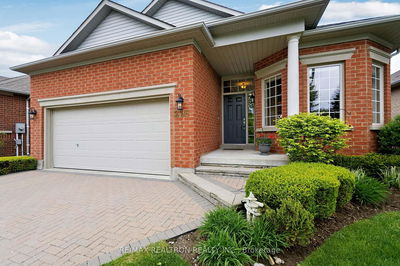 216 Babes Way, Whitchurch-Stouffville - Ballantrae image-0-1