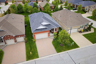 216 Babes Way, Whitchurch-Stouffville - Ballantrae image-0-3