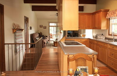 3735 NINTH Line, Bradford West Gwillimbury - Bradford image-0-4