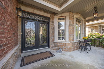 10 Sunrise Ridge Tr, Whitchurch-Stouffville - Rural Whitchurch-Stouffville image-0-2