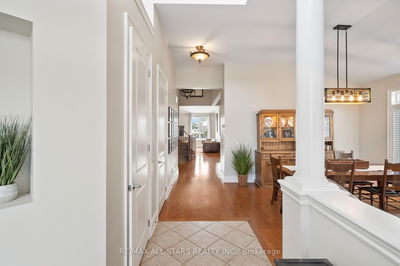 10 Sunrise Ridge Tr, Whitchurch-Stouffville - Rural Whitchurch-Stouffville image-0-3