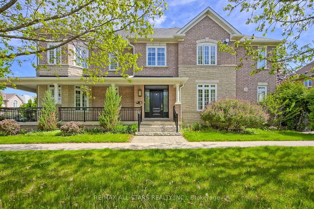 1 Silverflower Avenue