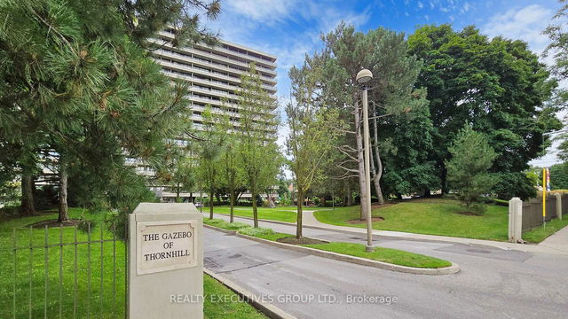1601 - 8111 Yonge Street