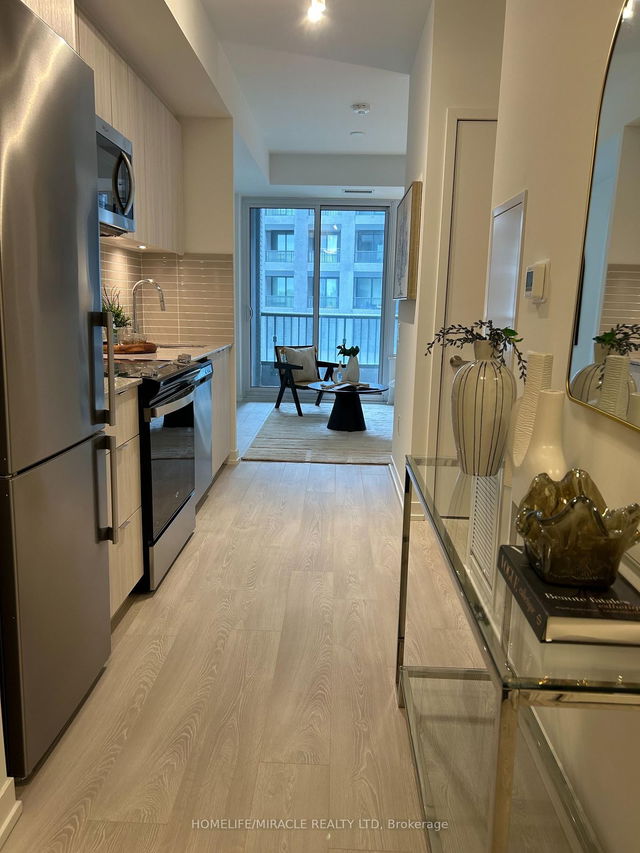 306W - 3 ROSEWATER Street
