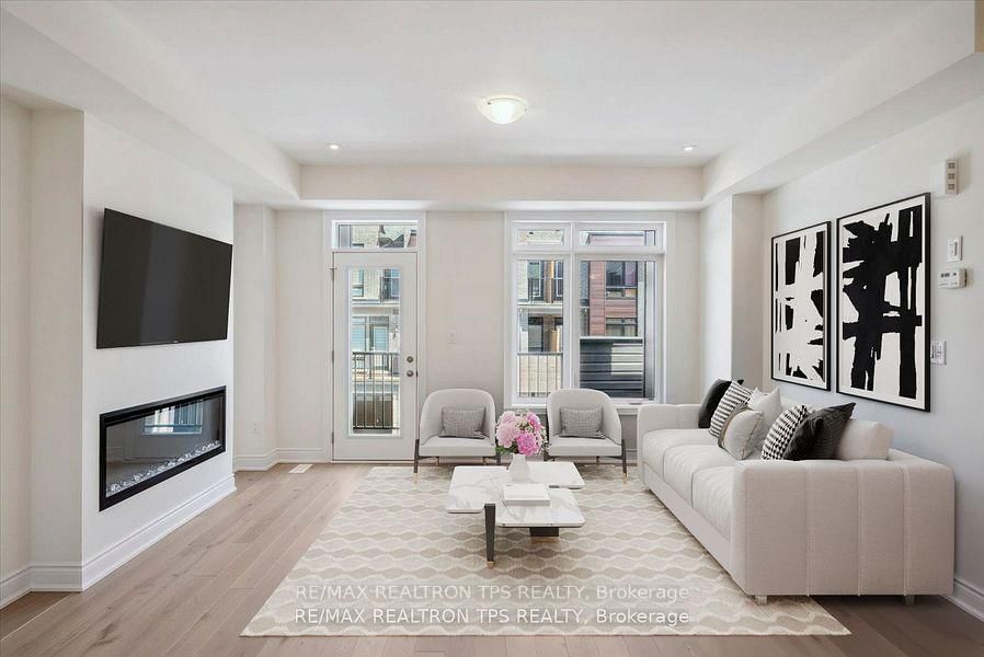 Townhouse for sale at 12 Griffith Street, Aurora, Bayview Northeast, L4G 4B1 - MLS: N12173269