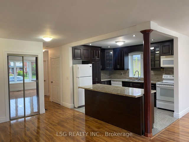 Main Floor - 10548 Bayview Avenue