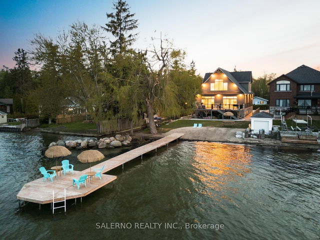 1889 Simcoe Boulevard