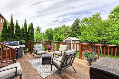 16 James Ratcliff Ave, Whitchurch-Stouffville - Stouffville image-0-3