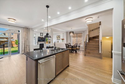 12 Deer Pass Rd, East Gwillimbury - Sharon image-0-2