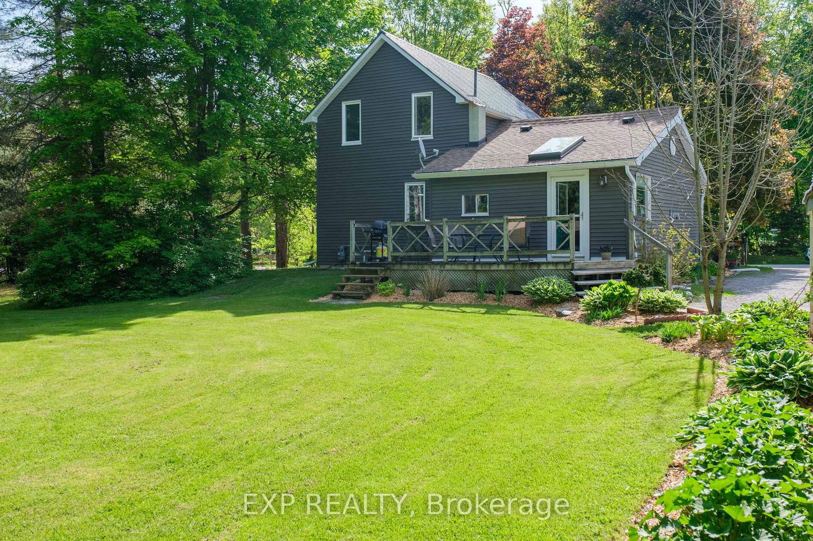 Detached House for sale at 72 Station Road, Georgina, Pefferlaw, L0E 1N0 - MLS: N12175178