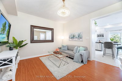 569 Reeves Way Blvd, Whitchurch-Stouffville - Stouffville image-0-4