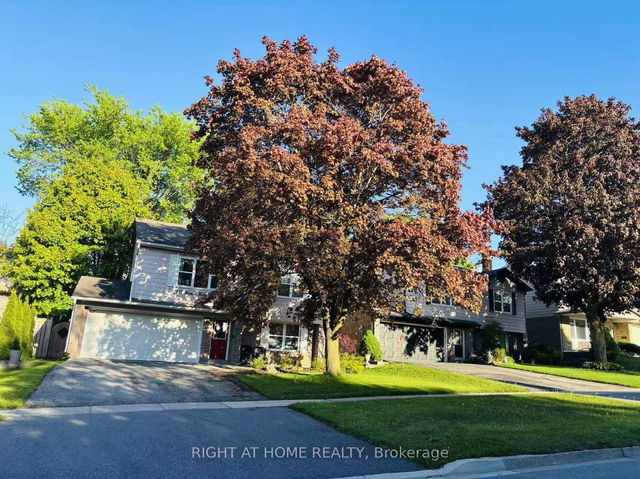 upper - 151 Huron Heights Drive