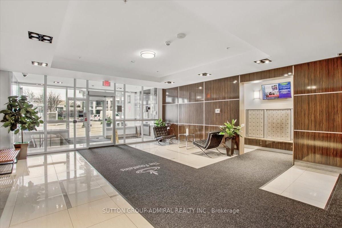 Condo for sale at 204-95 North Park Road, Vaughan, Beverley Glen, L4J 0J1 - MLS: N12175949