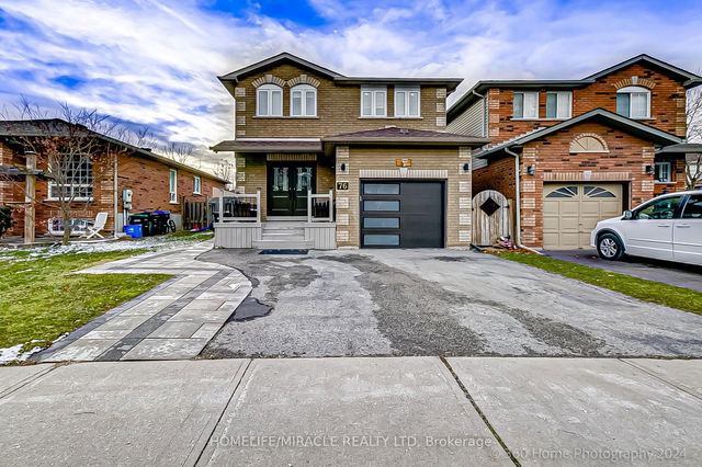 76 Kate Aitken Crescent