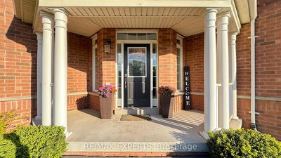 215 Summerlyn Tr, Bradford West Gwillimbury - Bradford image-0-2